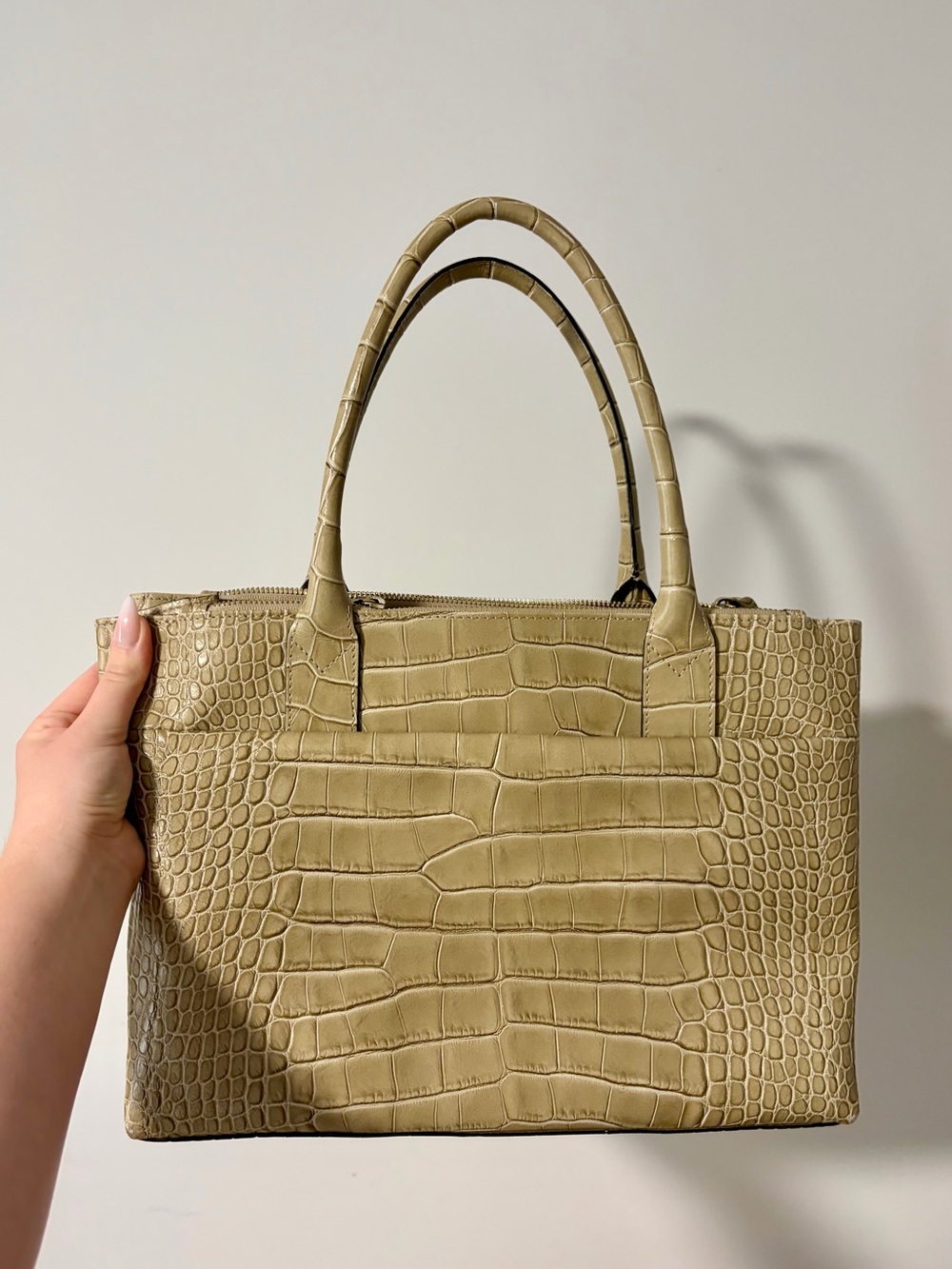 Women's Italian genuine leather  Croc-Tote Bag in Beige